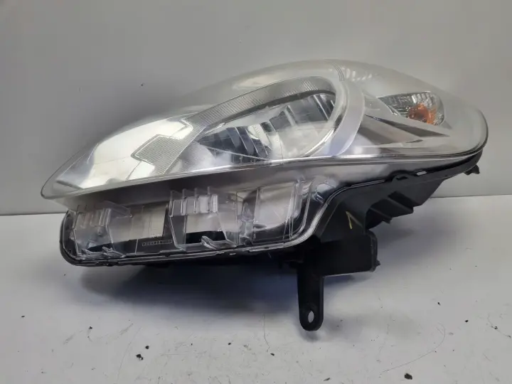 Renault Kangoo II LIFT PRZEDNIA LAMPA LEWA lewy przód EUROPA 260607383R