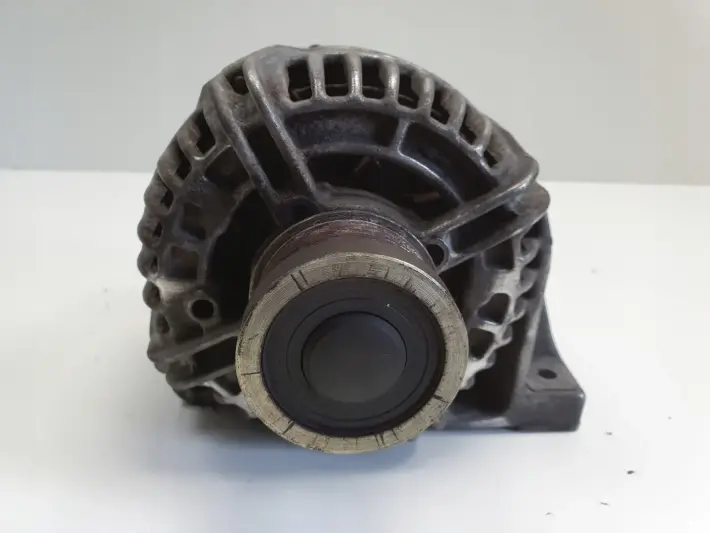 Volvo S60 I V70 II 2.4 D5 ALTERNATOR 30667787