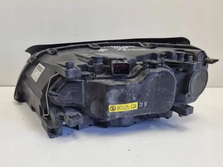 Volvo S80 II V70 III XENON PRZEDNIA LAMPA PRAWA prawy przód KOMPL 31353533