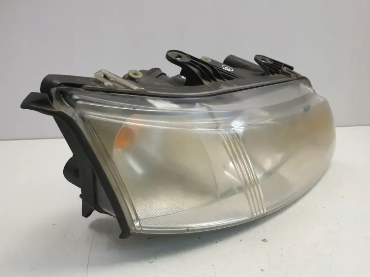 Saab 93 9-3 II PRZEDNIA LAMPA PRAWA prawy przód