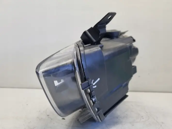 Renault Clio IV 12-16r PRZEDNIA LAMPA PRAWA PRAWY PRZÓD europa 010330748