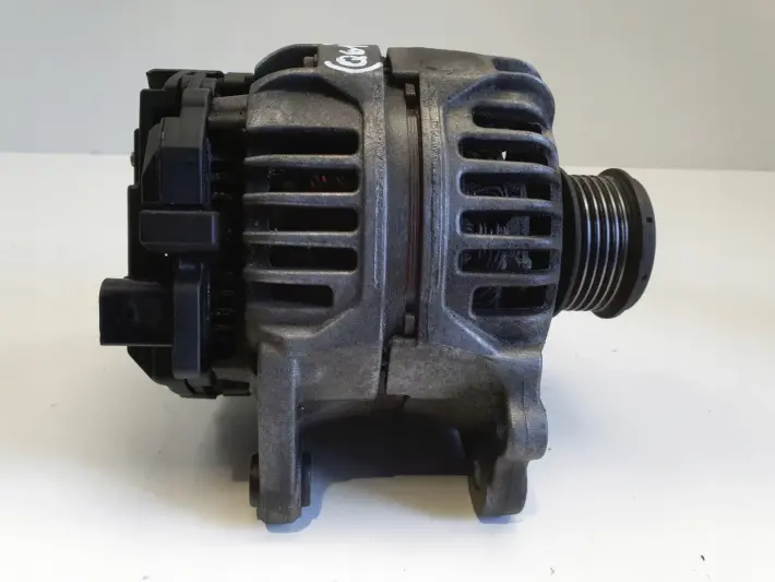 VW Bora Golf IV 1.9 TDI ALTERNATOR 0124325001 038903023L 90A