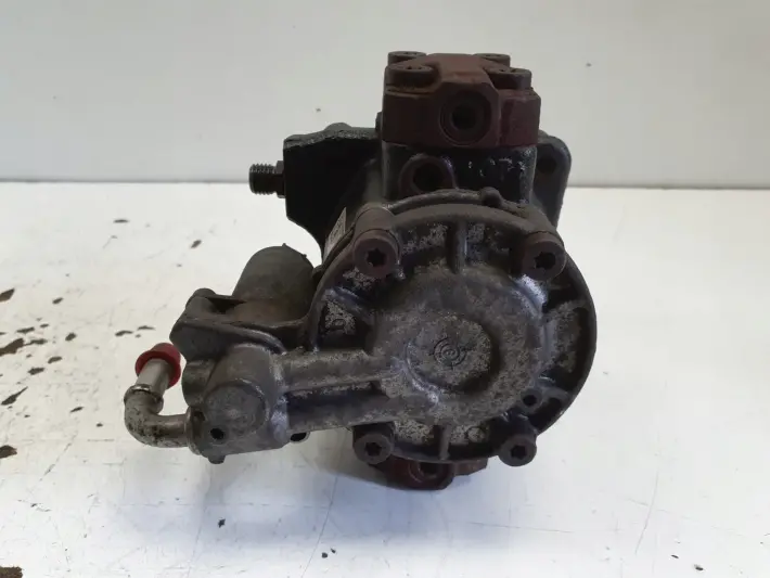Audi A3 Seat Ibiza IV 1.6 TDI POMPA WTRYSKOWA paliwa 03L130755E