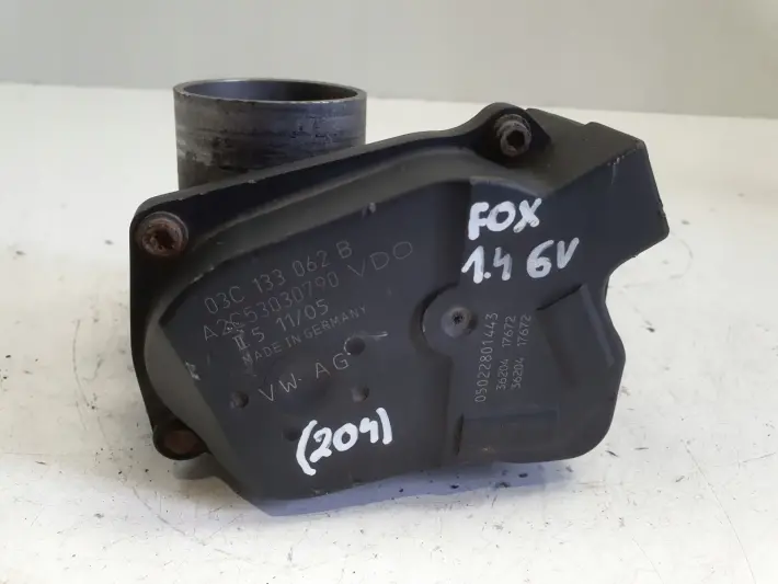 VW Fox 1.4 8V PRZEPUSTNICA 03C133062B