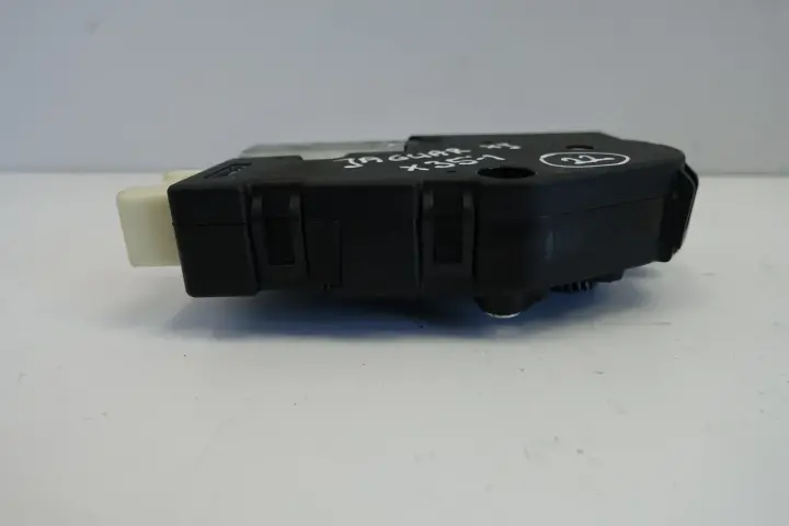 03f26b85b27a60ce050b7aca456e2200