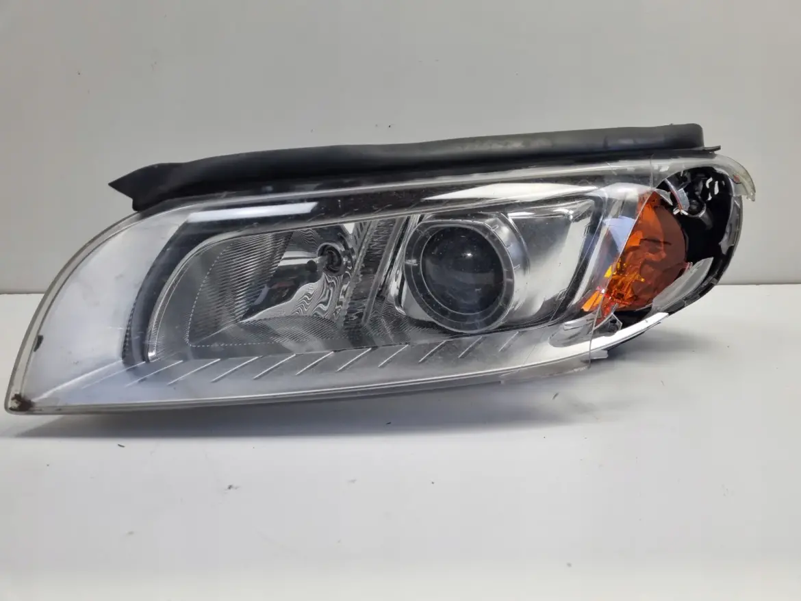 Volvo S80 II V70 III PRZEDNIA LAMPA LEWA LEWY PRZÓD XENON SKRĘTNY 31353532