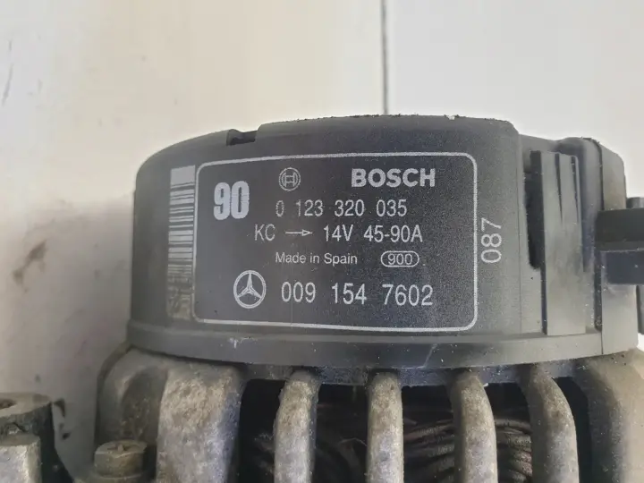 Mercedes W208 2.0 K ALTERNATOR 0123320035 90A