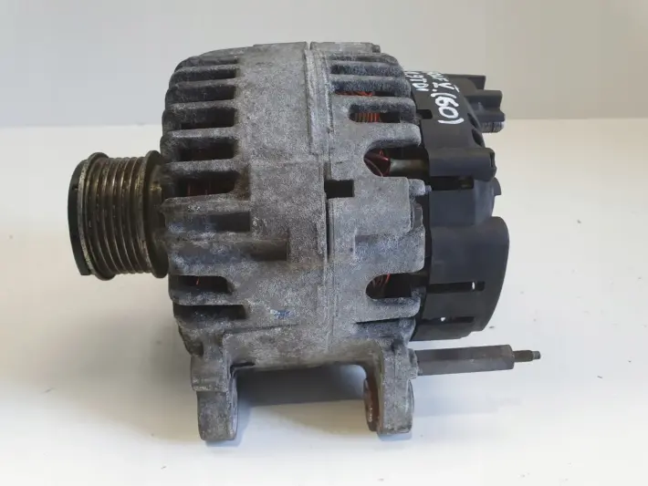 VW Golf V 1.9 TDI ALTERNATOR valeo 06F903023C 140A