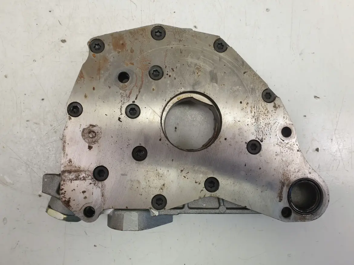 Jaguar S-Type 4.2 V8 POMPA OLEJU OLEJOWA