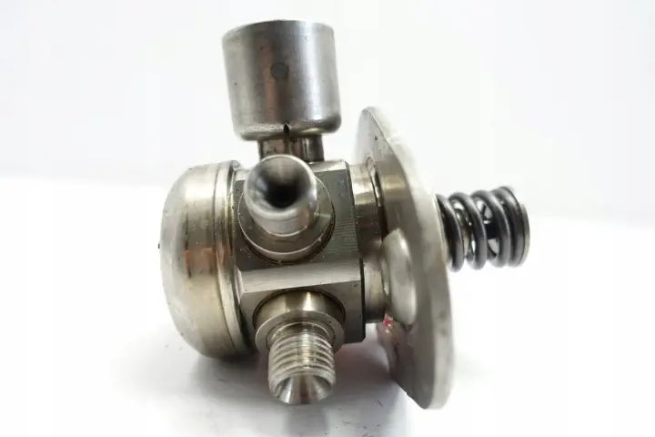 BMW F36 Gran Coupe 428 2.0 POMPA PALIWA wtryskowa