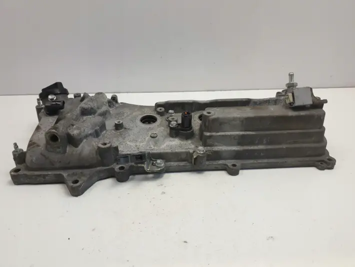 Lexus IS250 IS 250 2.5 V6 POKRYWA ZAWORÓW