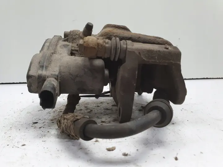 Audi Q5 TYLNY ZACISK HAMULCOWY prawy tył KIEROWCY