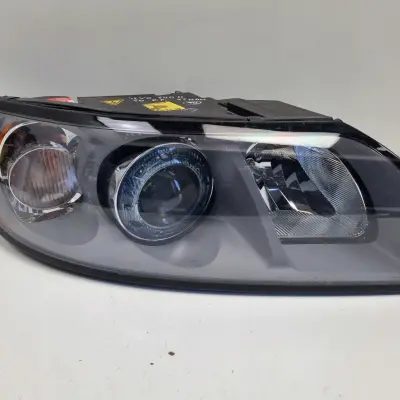Volvo S40 II V50 XENON PRZEDNIA LAMPA PRAWA prawy przód 31335240
