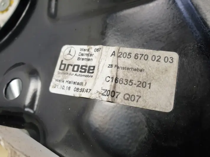 Mercedes A205 W205 PODNOŚNIK SZYBY prawy tył