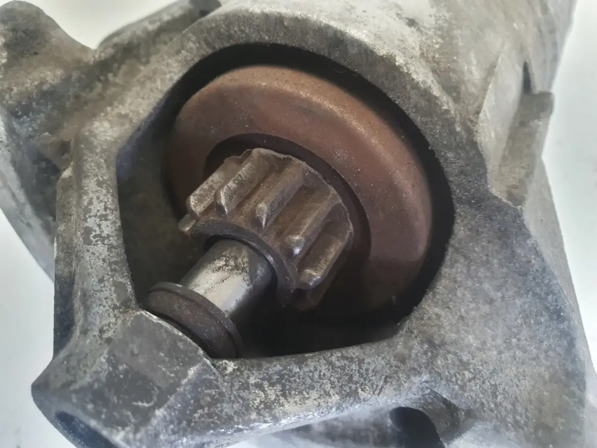 Peugeot 307 2.0 HDI ALTERNATOR valeo 9646972280