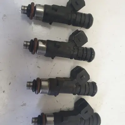 Ford Fiesta MK7 VII 1.25 WTRYSKIWACZ 0280158207