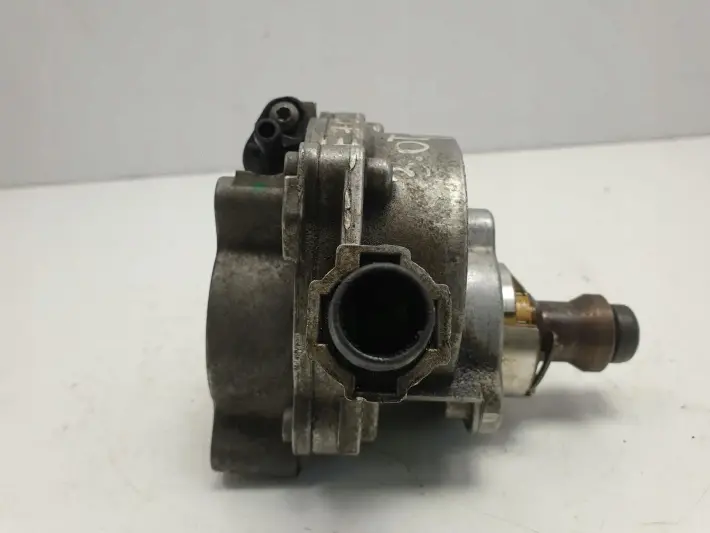 BMW X5 E70 3.0 T POMPA VACUM wakum 7575325