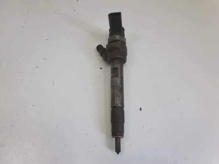 BMW E87 E90 E91 2.0 D WTRYSKIWACZ wtrysk 0445110289
