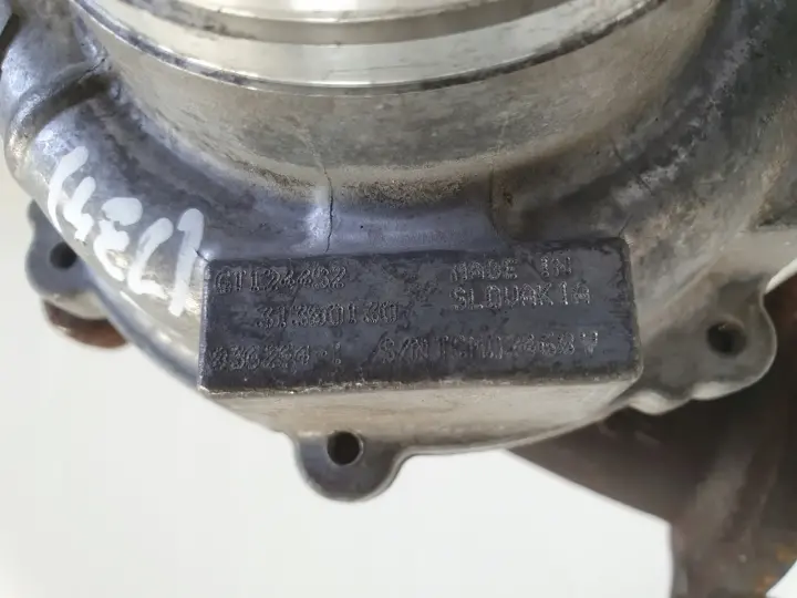 Volvo V40 II 2.0 D D2 TURBOSPRĘŻARKA turbo 31380130