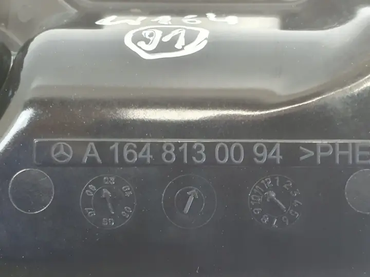 Mercedes ML W164 POPIELNICZKA A1648130094