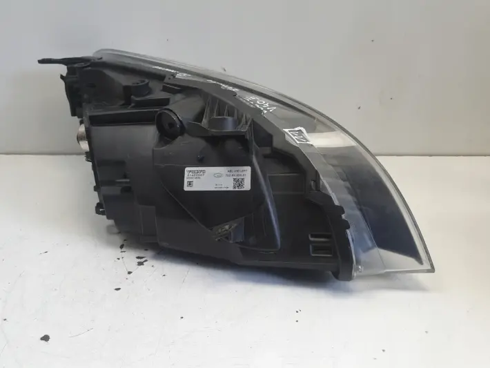 Volvo V40 II 12-16r PRZEDNIA LAMPA LEWA lewy przód EUROPA XENON 31420007