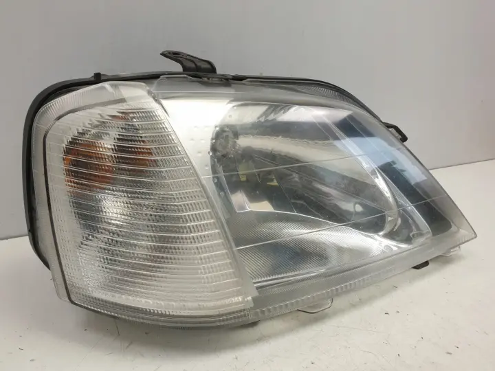 Dacia Logan 04-08 PRZEDNIA LAMPA PRAWA prawy przód