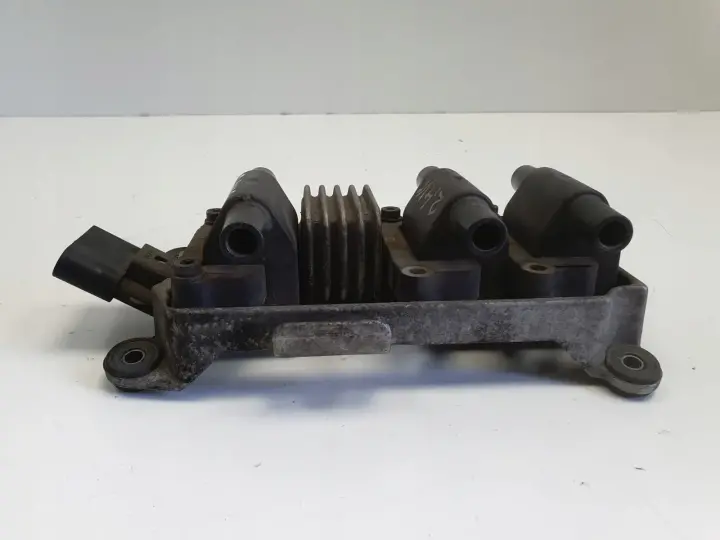 Audi A6 C5 2.4 V6 CEWKA ZAPŁONOWA 078905104