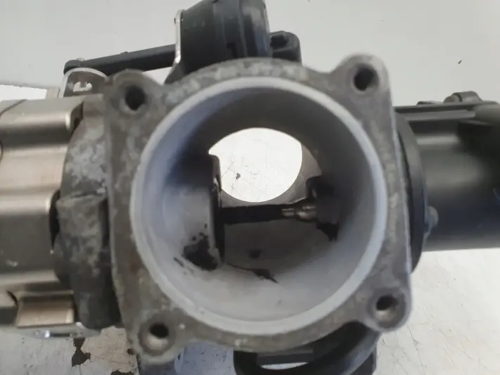 Volvo XC60 2.4 D D5 CHŁODNICA SPALIN egr 880765R