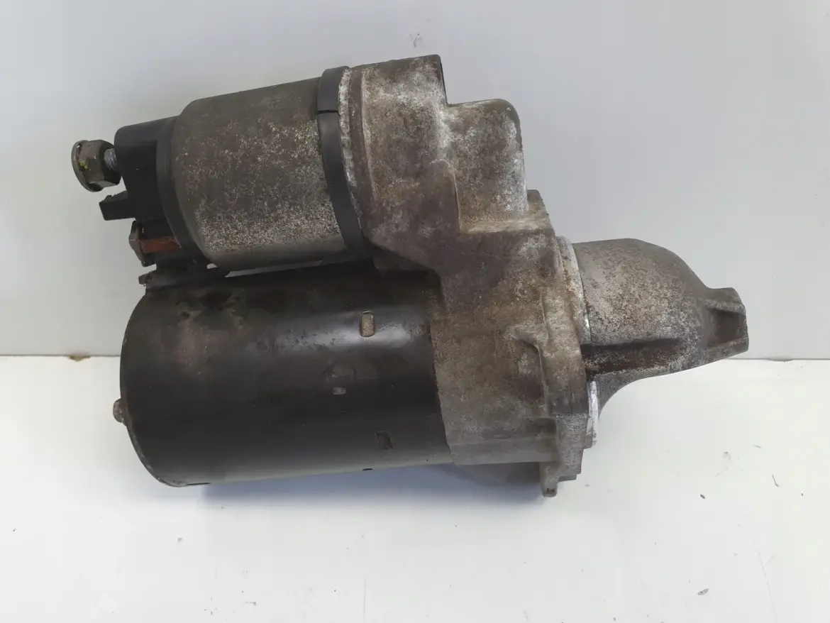 Opel Corsa D 1.4 16V ROZRUSZNIK bosch 0001107522