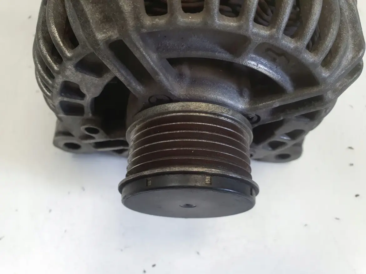 Peugeot Partner 1.6 HDI ALTERNATOR 9646321880
