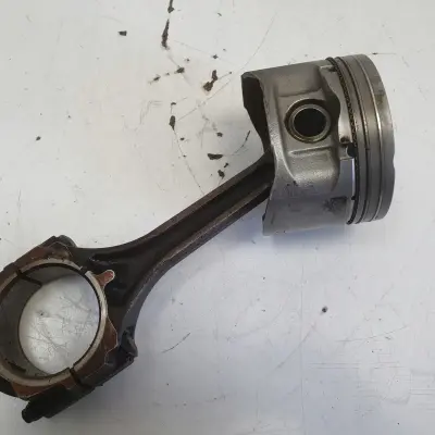 Kia Sportage II 2.0 16V TŁOK korbowód G4GC 141KM