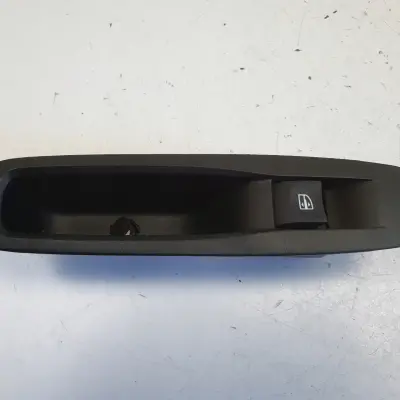 Renault Megane IV PRAWY TYLNY PANEL STEROWNIA SZYBĄ szyb tył 829507746R