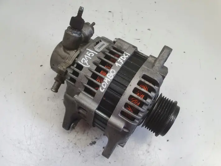 Opel Combo C 1.7 CDTI DI ALTERNATOR pompa vacum