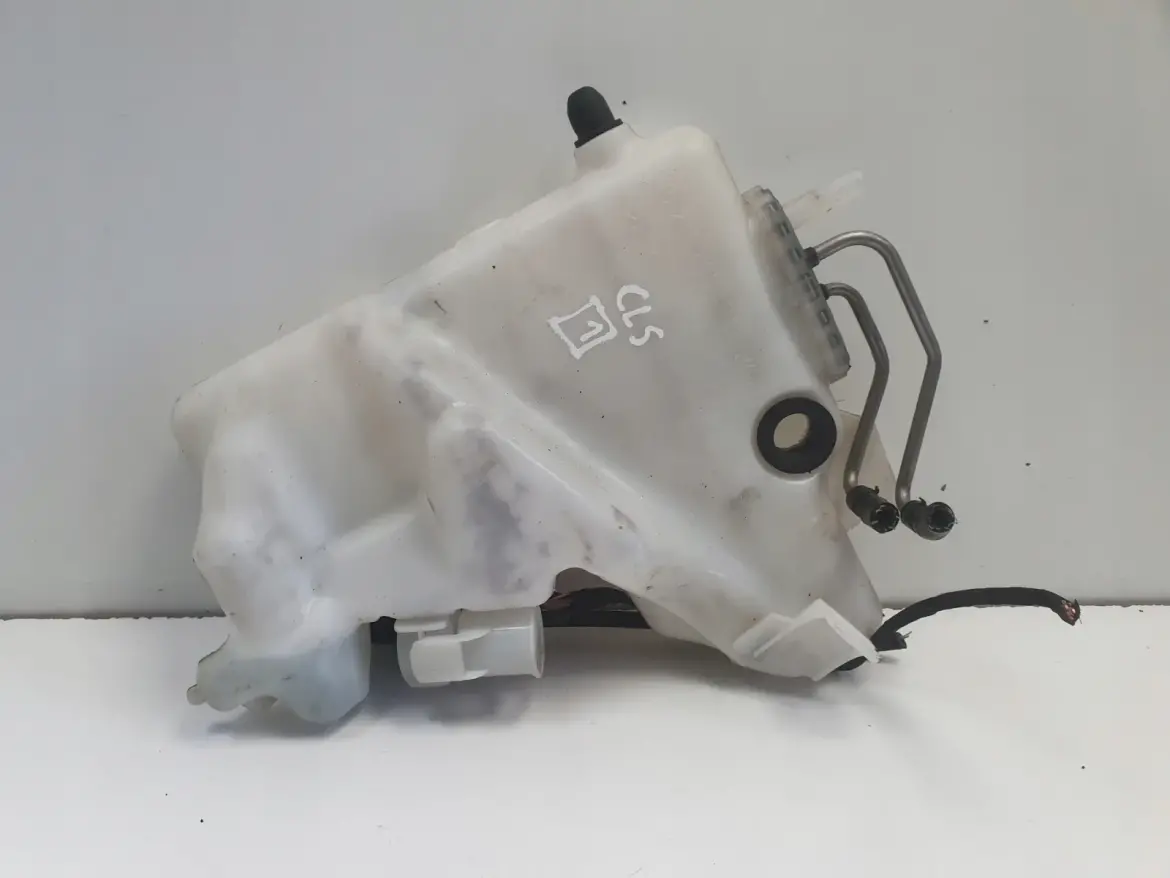 Mercedes CLS C219 W219 ZBIORNICZEK SPRYSKIWACZY 2118603660