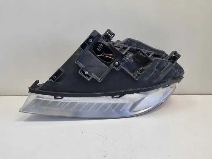 Volvo S80 II V70 III XC70 II PRZEDNIA LAMPA PRAWA PRAWY PRZÓD 31214348