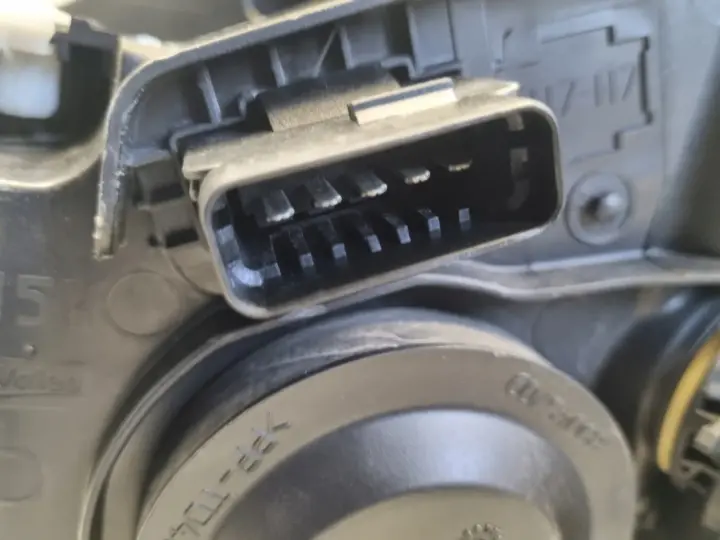 Renault Scenic III 13-16r LIFT PRZEDNIA LAMPA PRAWA PRAWY PRZÓD