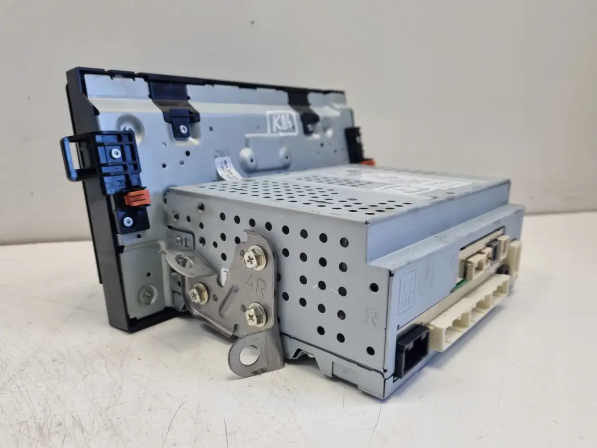 Toyota Yaris IV EKRAN NAWIGACJI Monitor wyświetlacz Radio CD 86140-YP051