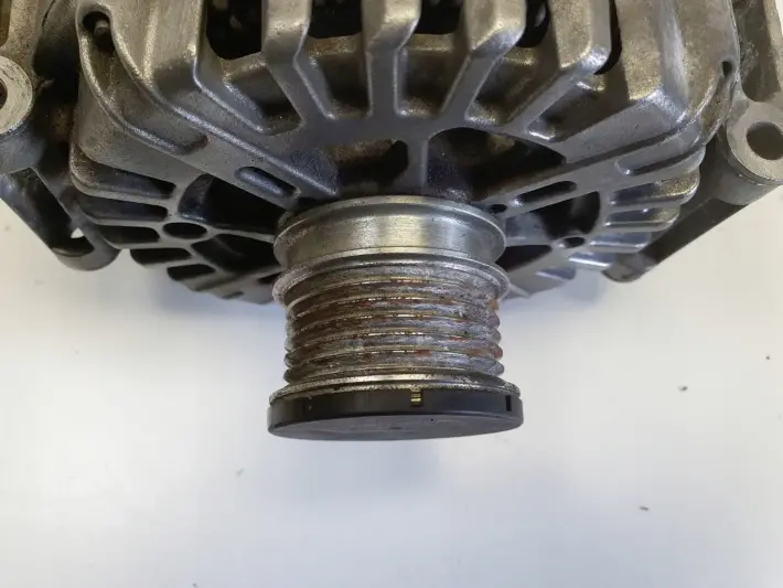 Mercedes Sprinter 906 2.2 CDI ALTERNATOR 22721N