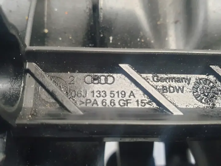 Audi A3 II 8P 1.8 TFSI KOLEKTOR SSĄCY 06J133201AB