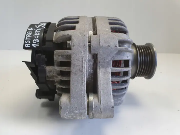 Opel Astra III H 1.9 CDTI 16V ALTERNATOR BOSCH