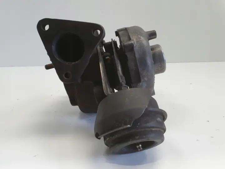 Audi A4 B7 1.9 TDI TURBOSPRĘŻARKA turbo 028145702H 115KM