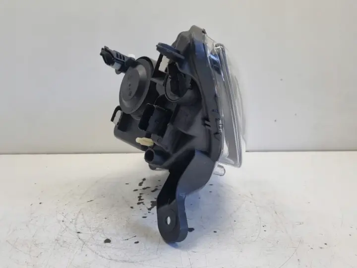 Dacia Sandero II 12-16r PRZEDNIA LAMPA PRAWA PRAWY PRZÓD europa