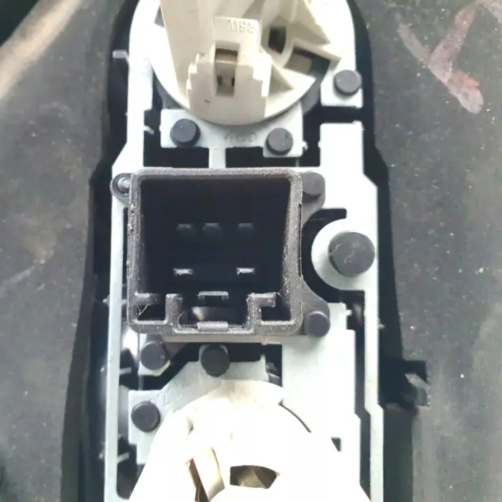 89eb5935a07b1ae2e19571e6402d66e1