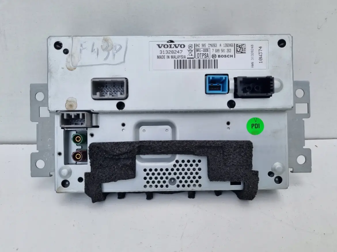 Volvo VOLVO V60 I S60 II XC60 I EKRAN NAWIGACJI Wyświetlacz 31328247