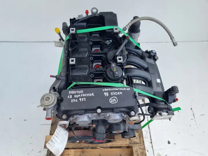 SILNIK KOMPL Mercedes W204 1.8 KOMPRESSOR dokumenty do 98tyś 271952 271.952