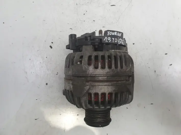 VW Golf V 1.9 TDI ALTERNATOR bosch 06F903023F 140A