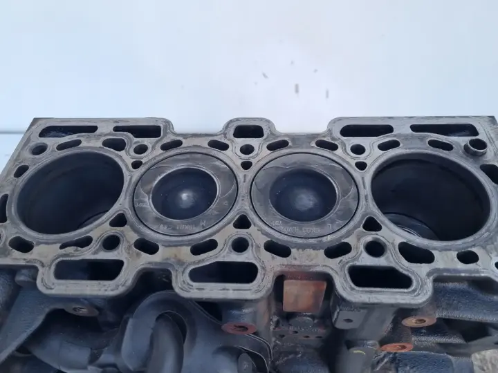 DÓŁ SILNIKA BLOK WAŁ TŁOK TŁOKI Renault Scenic Megane III 1.5 DCI K9K836