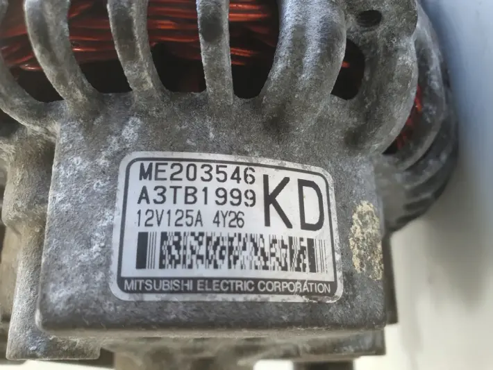 Mitsubishi Pajero III 3.2 DID ALTERNATOR ME203546 125A