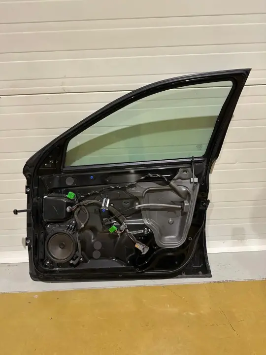 Volvo S60 V70 II 00-09r PRZEDNIE DRZWI PRAWE prawy przód EUROPA
