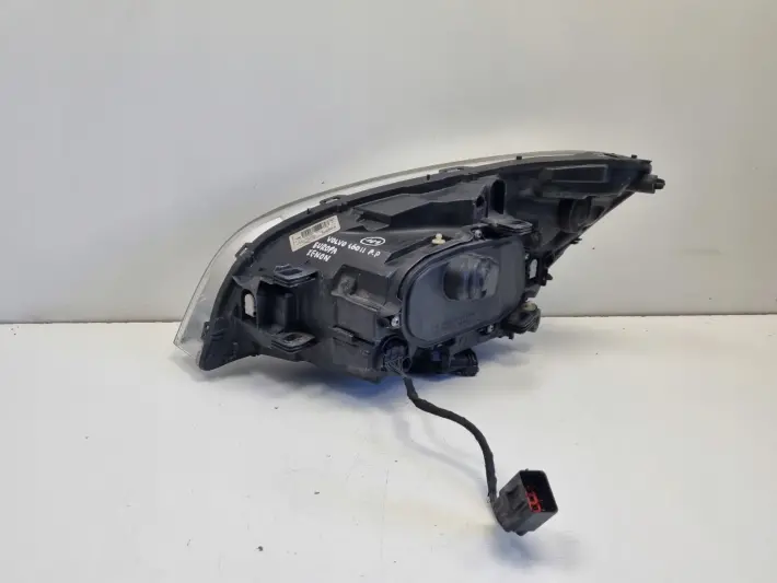 Volvo S60 II V60 10-13r PRZEDNIA LAMPA PRAWA PRAWY PRZÓD xenon 31299991
